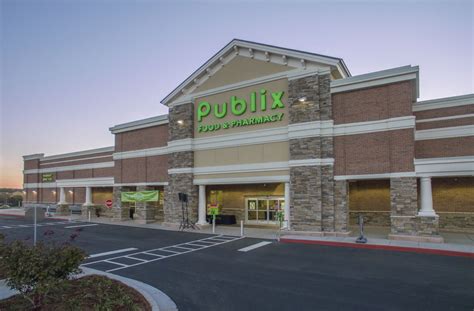 Does Publix Sell Books? An Insight into the World of Retailing Giants